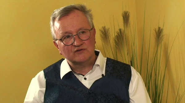 RA Wilified Schmitz